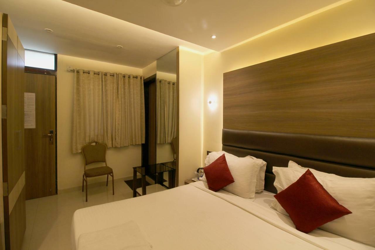 Hotel Shivam Pune Luaran gambar