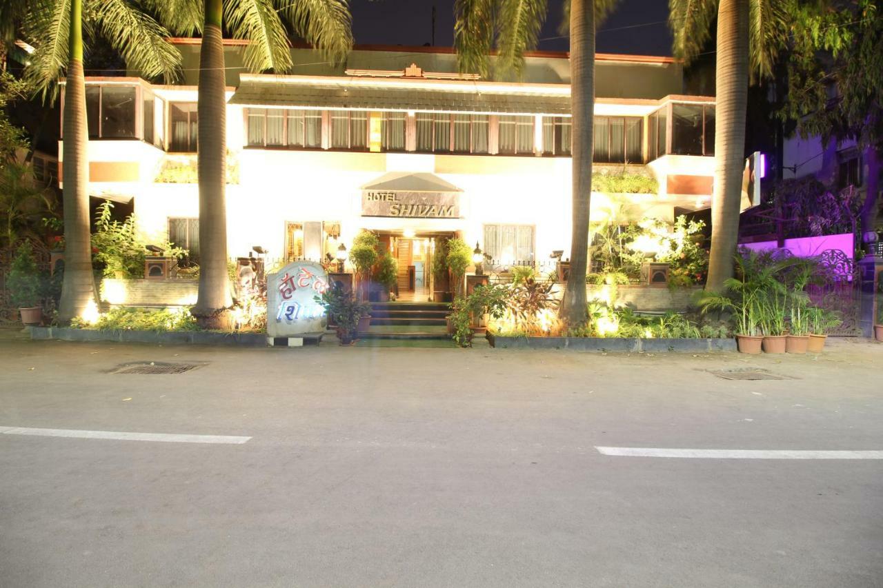 Hotel Shivam Pune Luaran gambar