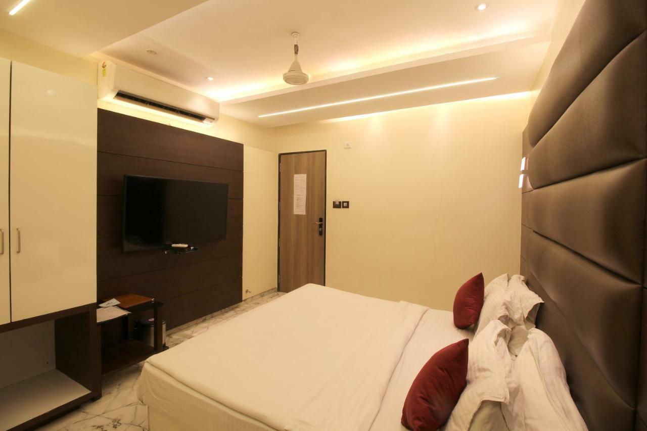Hotel Shivam Pune Luaran gambar
