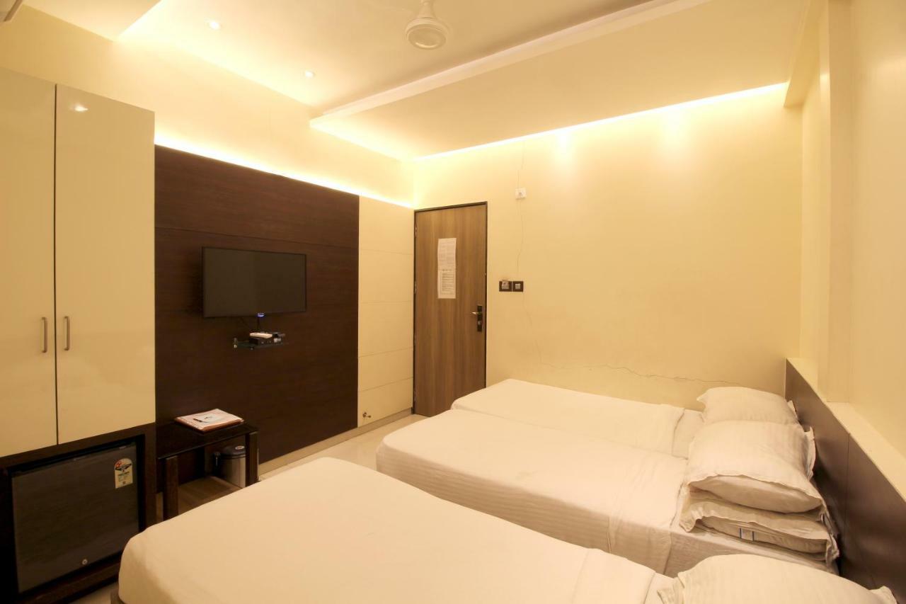 Hotel Shivam Pune Luaran gambar
