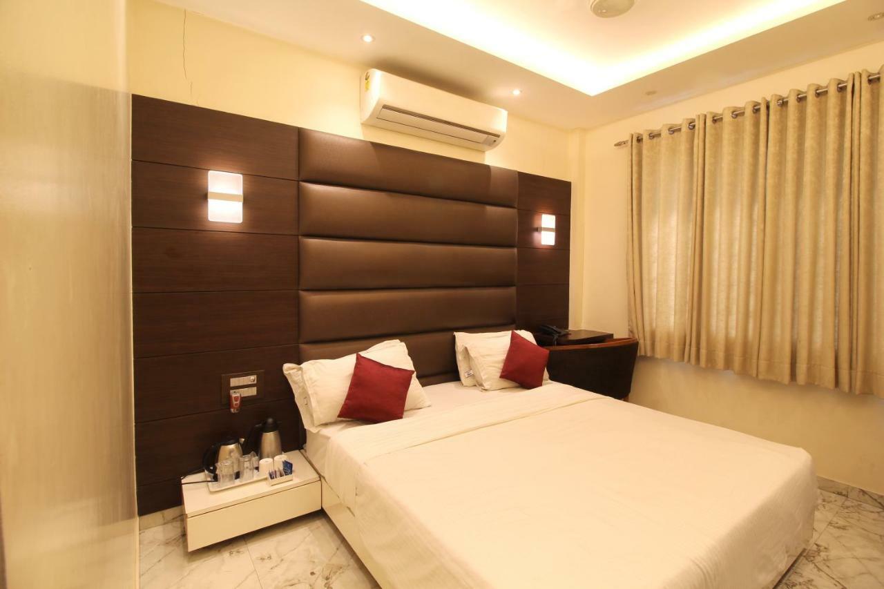 Hotel Shivam Pune Luaran gambar