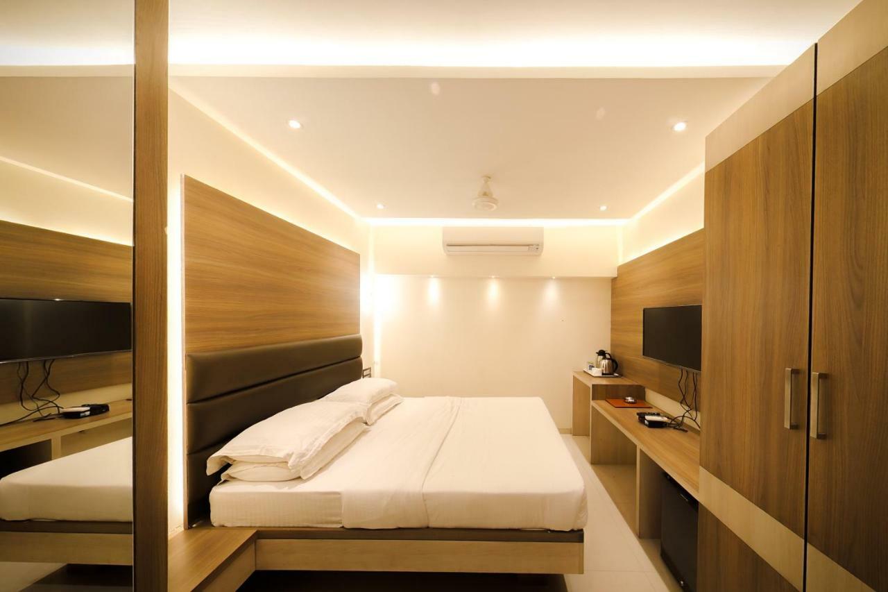 Hotel Shivam Pune Luaran gambar