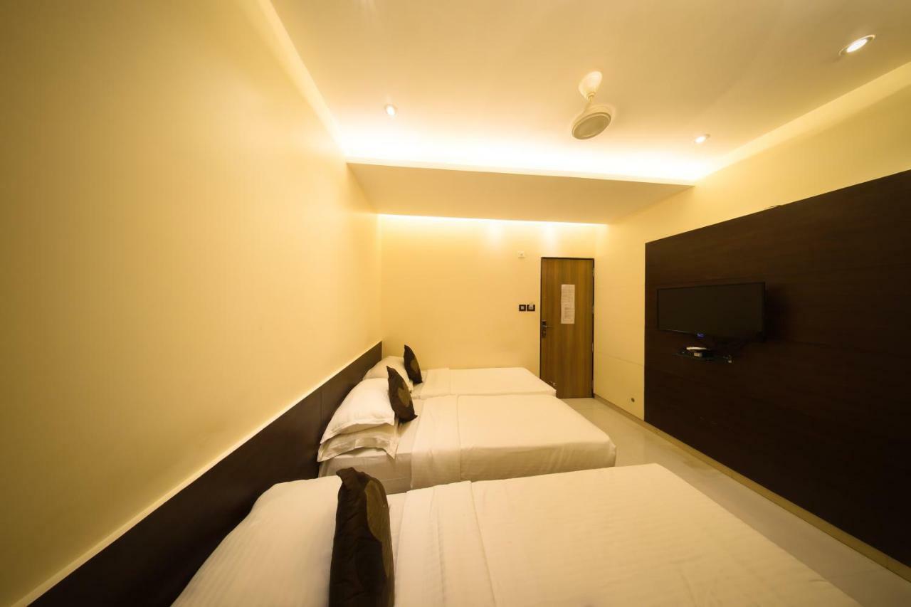 Hotel Shivam Pune Luaran gambar