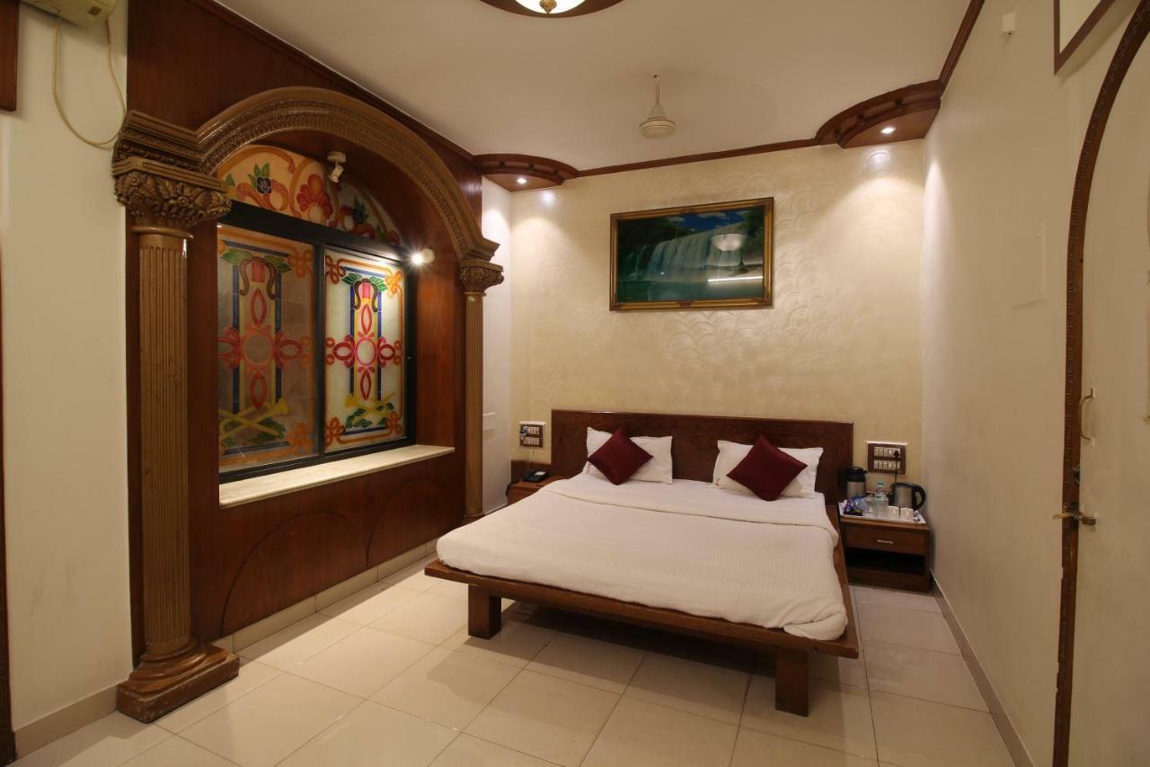 Hotel Shivam Pune Luaran gambar