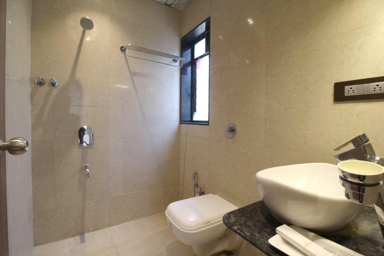 Hotel Shivam Pune Luaran gambar