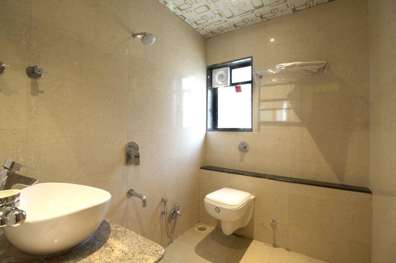 Hotel Shivam Pune Luaran gambar